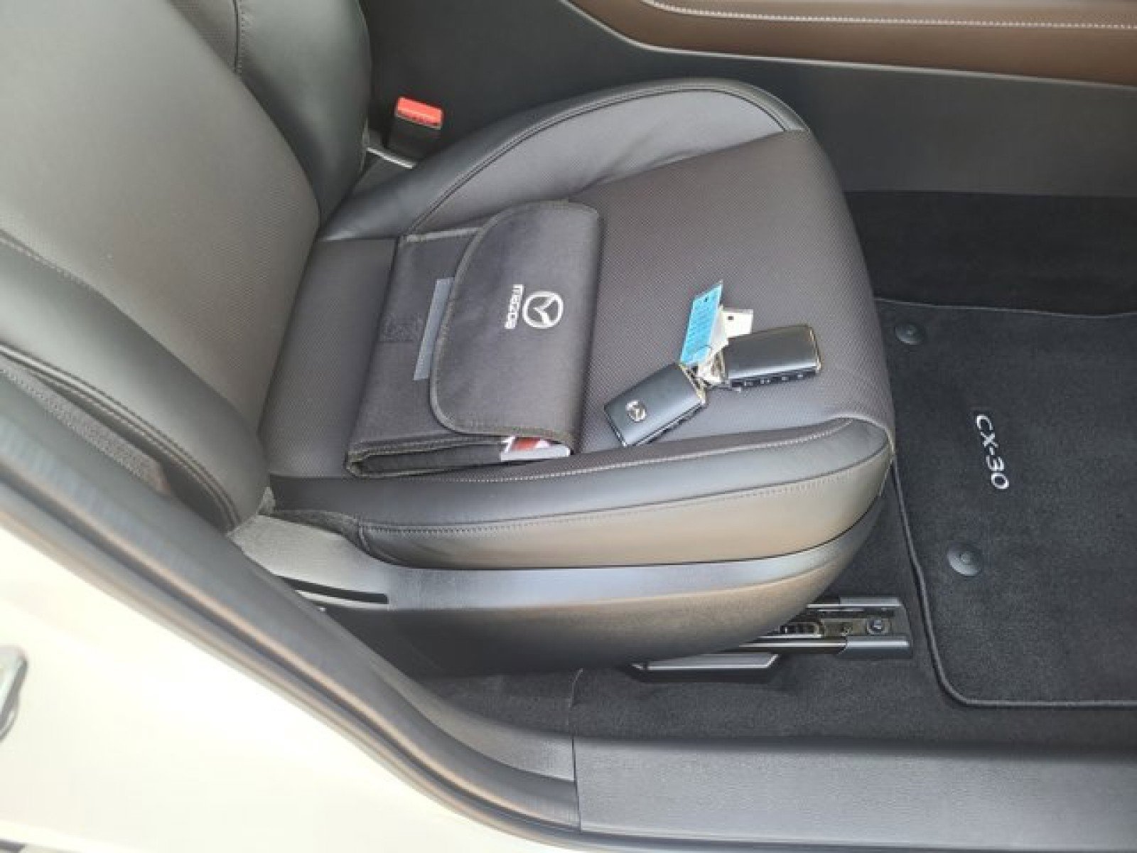 Used 2022 MAZDA CX-30 2.5 Turbo w/ Premium Package image 23