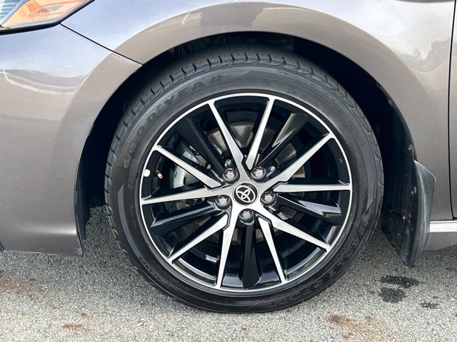 Used 2022 Toyota Camry SE AWD/4WD image 11