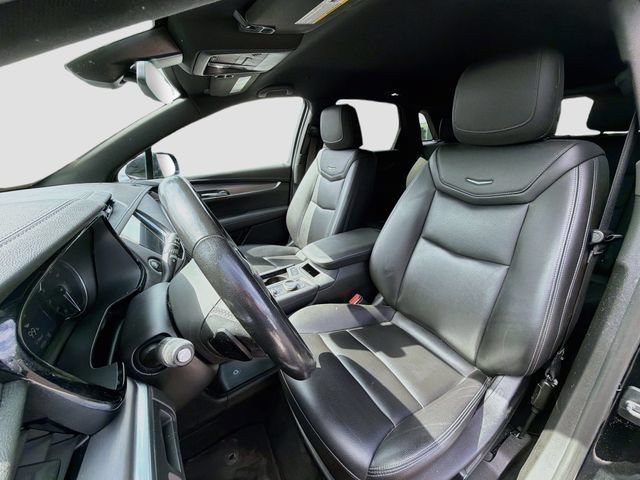 Used 2023 Cadillac XT5 Luxury AWD/4WD image 11
