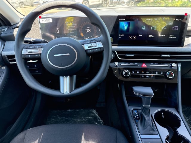 New 2026 Hyundai Sonata SE FWD image 3