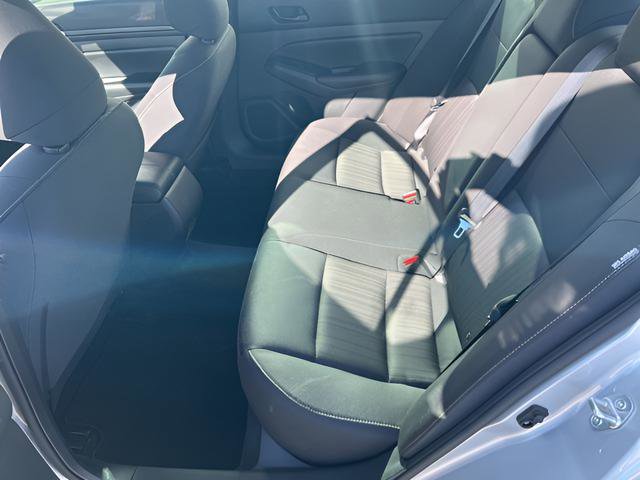 Used 2024 Nissan Altima 2.5 SV FWD image 20