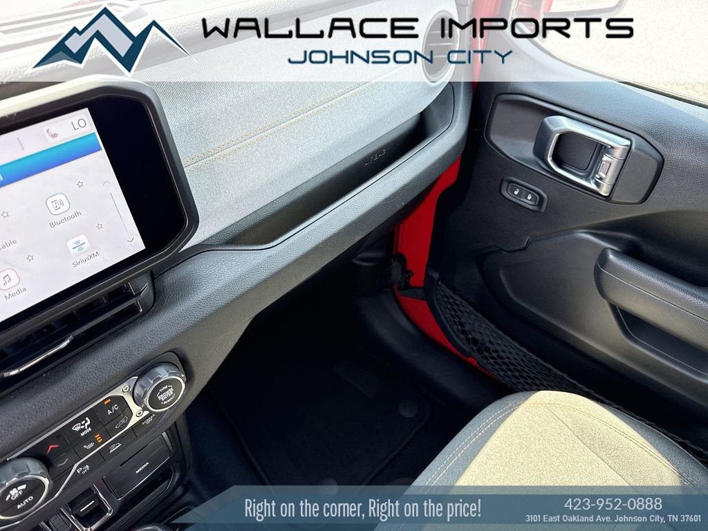 Used 2024 Jeep Wrangler Unlimited w/ Convenience Group AWD/4WD image 23