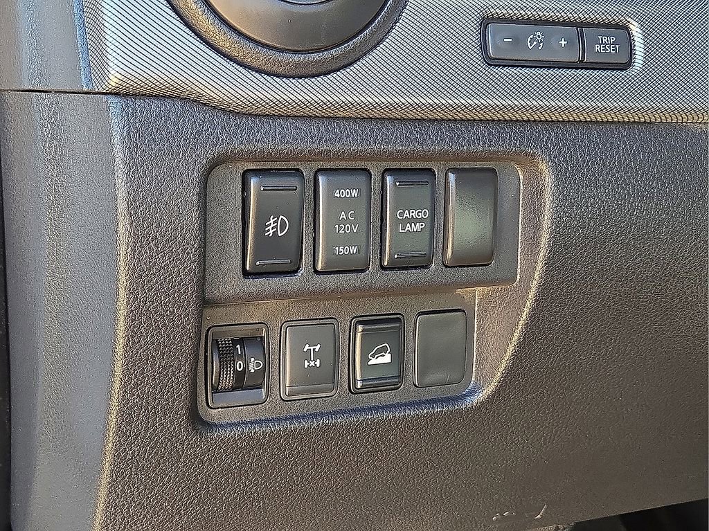 Used 2019 Nissan Titan PRO-4X w/ Pro-4x Convenience Package image 25