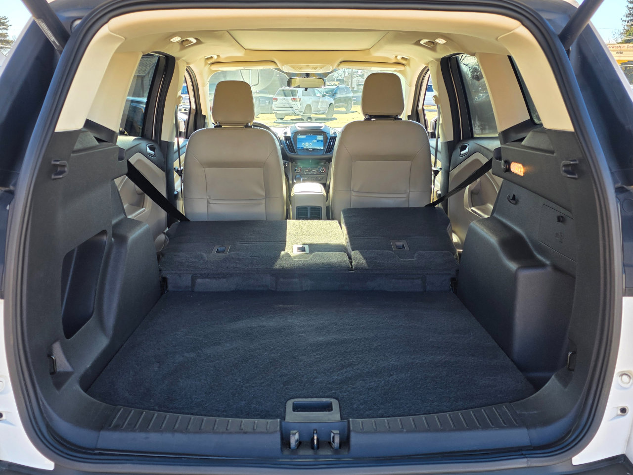 Used 2019 Ford Escape SEL image 18