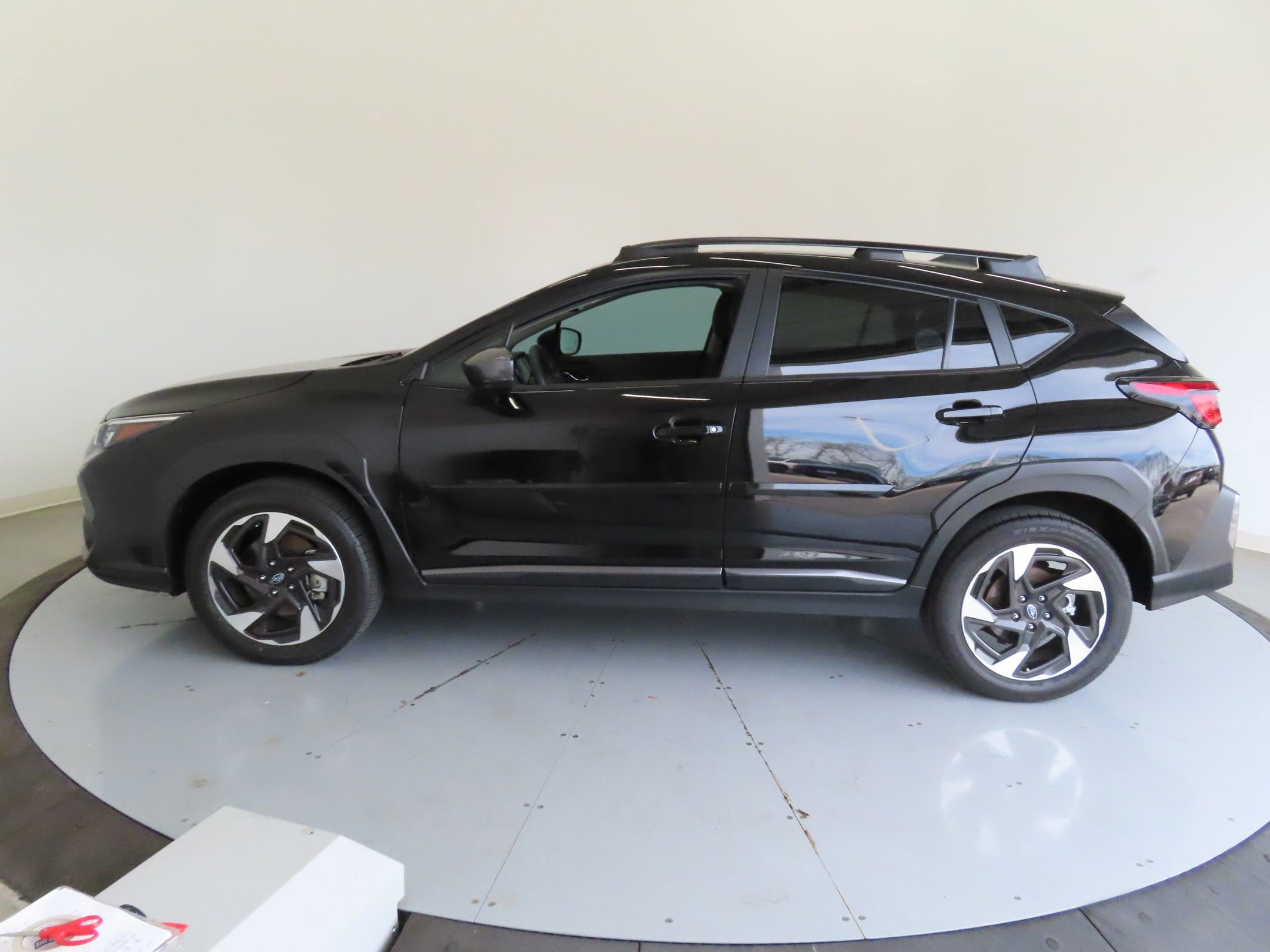 Certified 2025 Subaru Crosstrek 2.5i Limited w/ Crosstrek Mirror Package AWD/4WD image 9