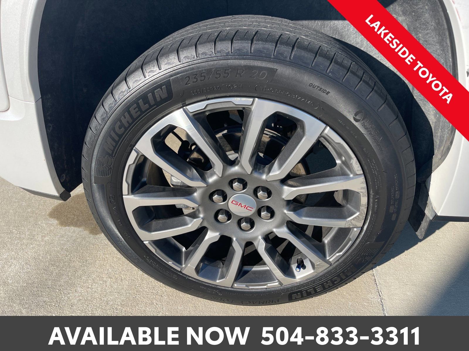 Used 2021 GMC Acadia Denali w/ Denali Technology Package image 13