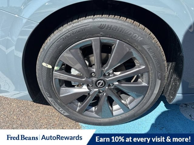New 2026 Nissan Sentra SL w/ Floor Mat Package FWD image 6