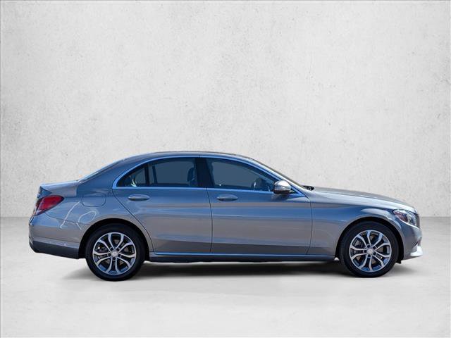 Used 2016 Mercedes-Benz C 300 4MATIC Sedan image 4