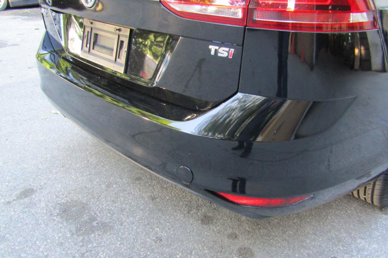 Used 2017 Volkswagen Golf S FWD image 13