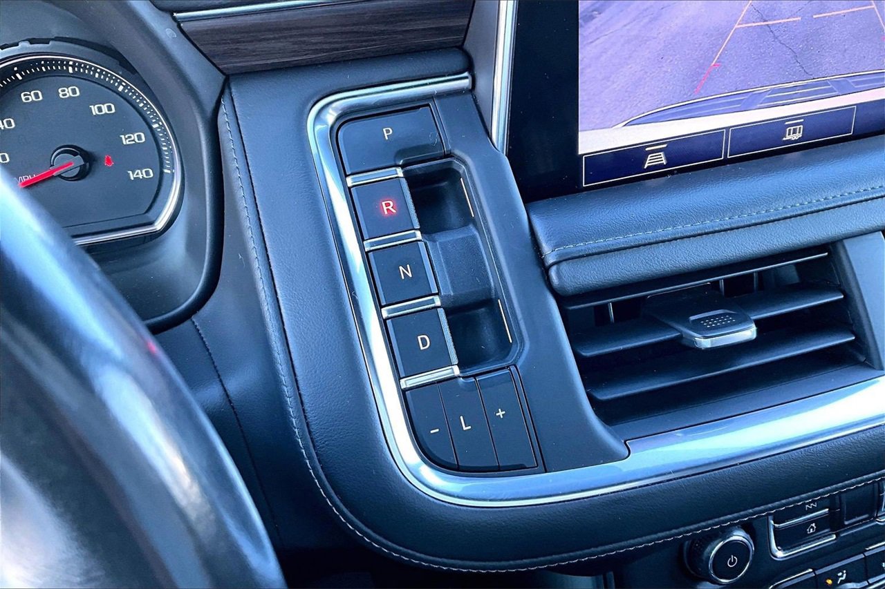 Used 2021 Chevrolet Tahoe Z71 w/ Rear Media and Nav Package image 32