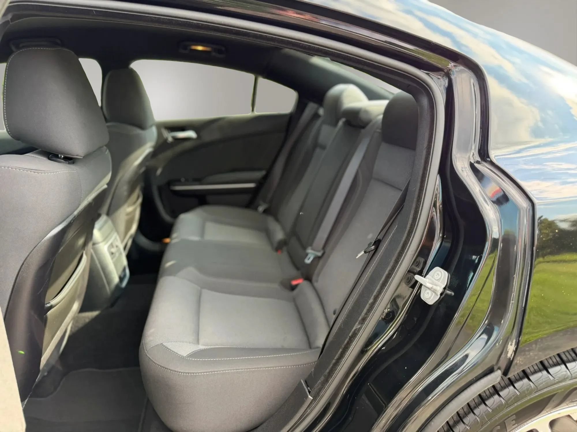 Used 2019 Dodge Charger SXT AWD/4WD image 33