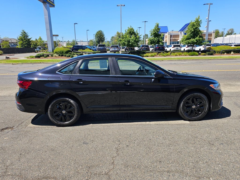 Used 2024 Volkswagen Jetta S FWD image 4