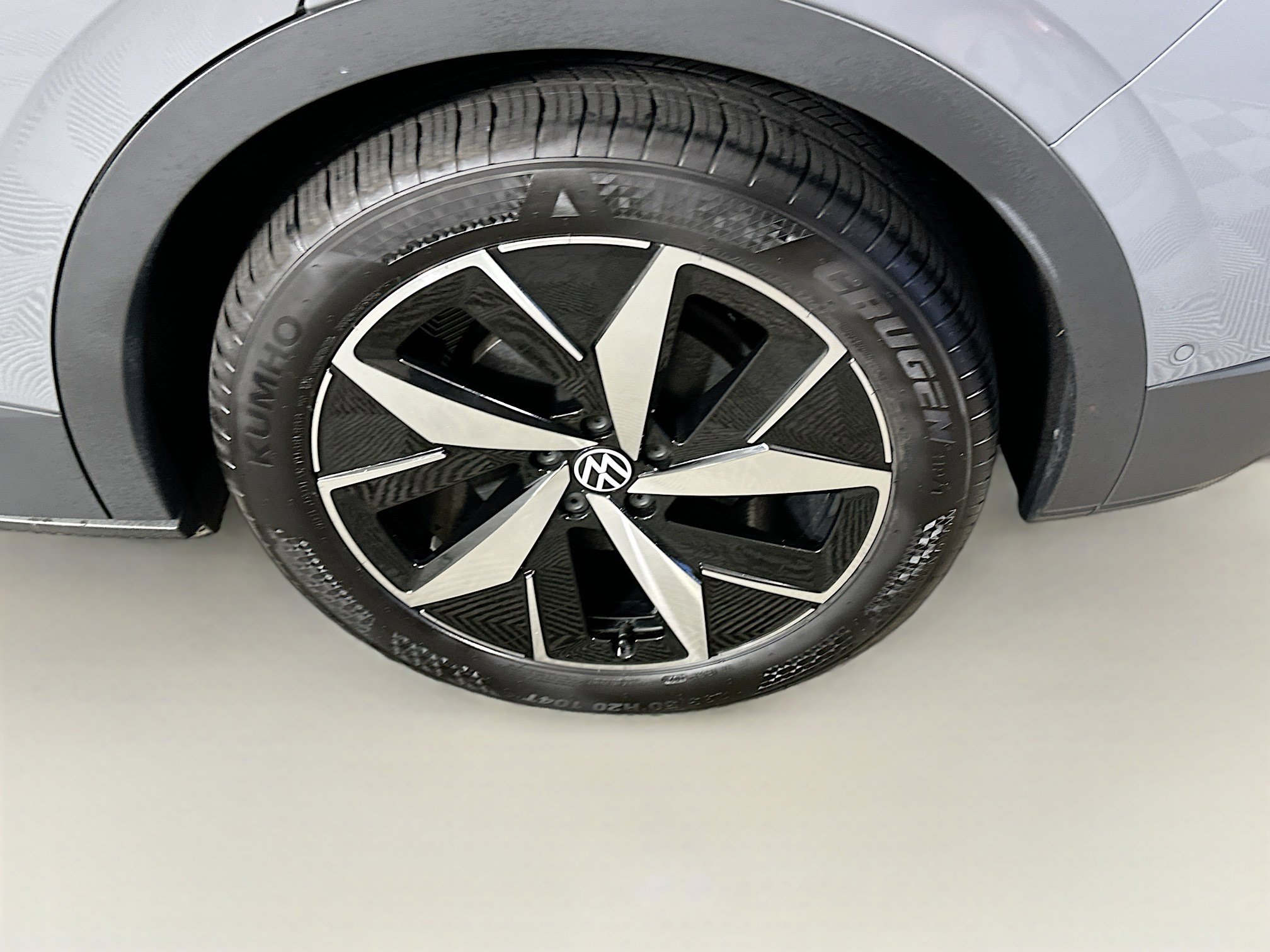 Used 2023 Volkswagen ID.4 S RWD image 11