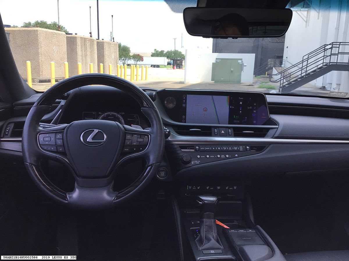 Used 2019 Lexus ES 350 w/ Accessory Package 2 FWD image 11