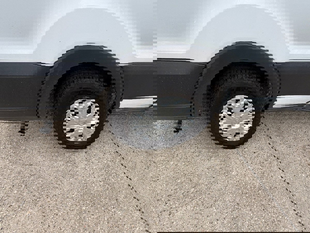 Used 2023 Ford Transit 350 XLT image 12