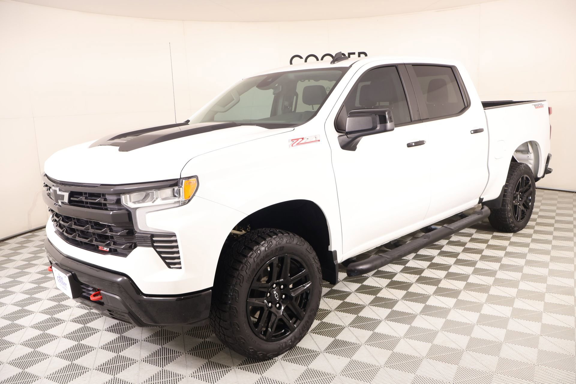 Used 2024 Chevrolet Silverado 1500 LT Trail Boss image 11