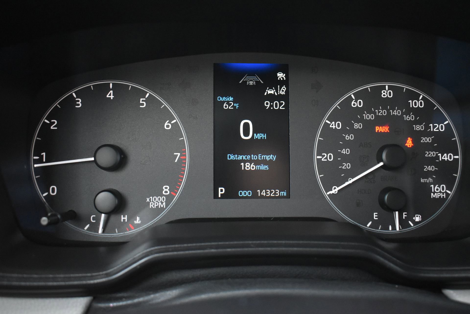 Used 2025 Toyota Corolla Cross L image 30