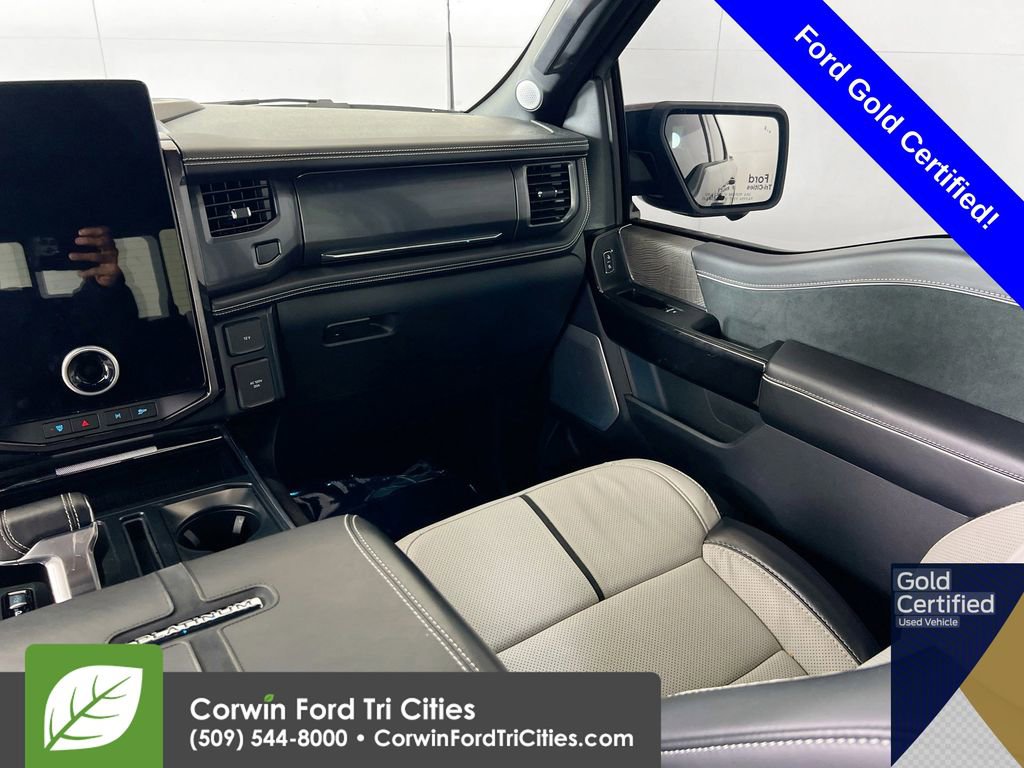 Used 2024 Ford F150 Lightning Platinum image 26