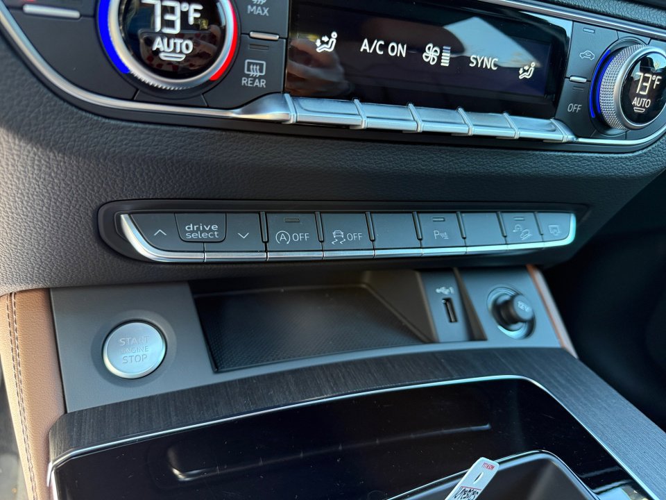 Used 2025 Audi Q5 2.0T Premium Plus w/ Premium Plus Package image 20