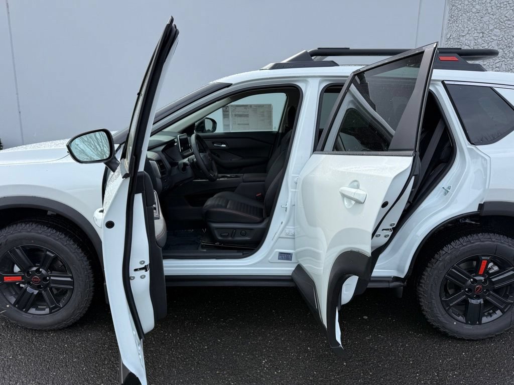 New 2026 Nissan Rogue SV w/ Rock Creek Premium Package AWD/4WD image 17