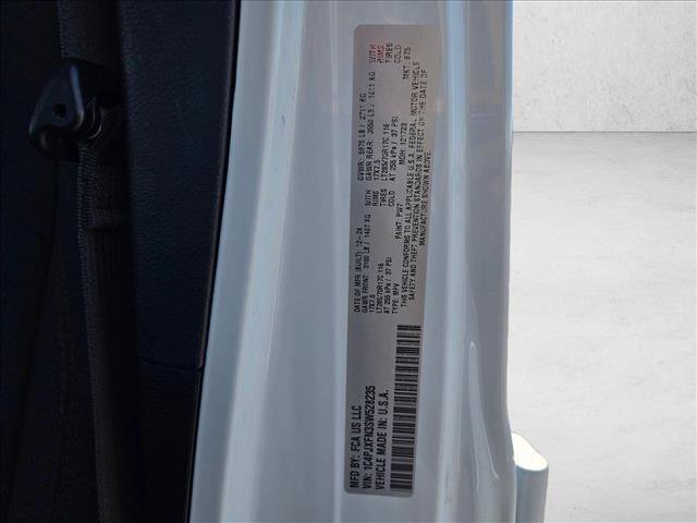 Used 2025 Jeep Wrangler Unlimited Rubicon image 25