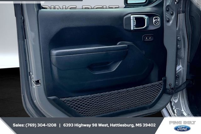 Used 2022 Jeep Wrangler Unlimited Sport image 17