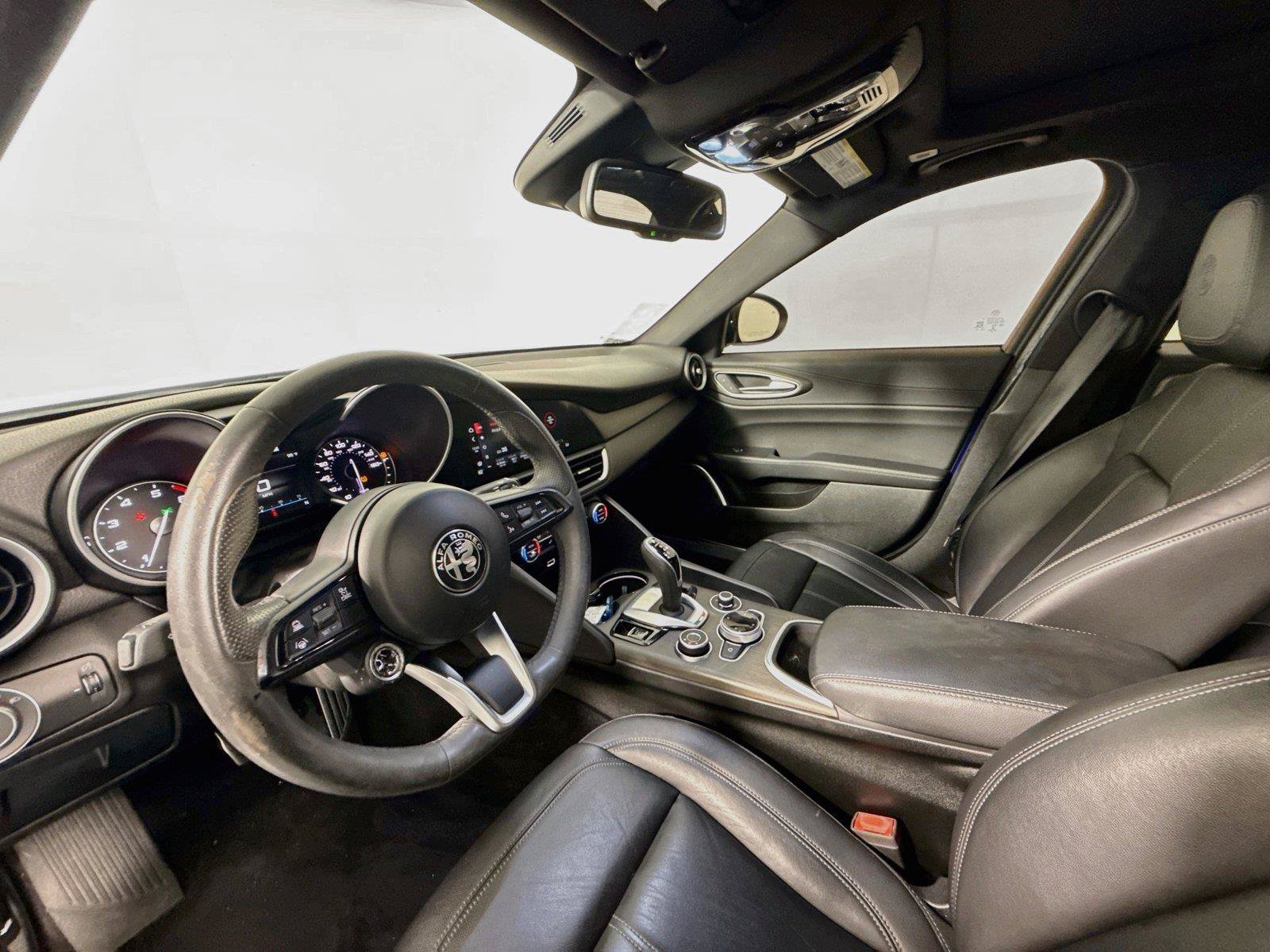 Used 2023 Alfa Romeo Giulia Ti w/ Active Assist Plus Package RWD image 13