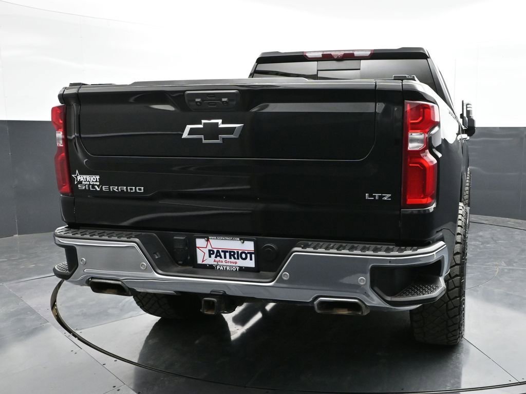 Used 2023 Chevrolet Silverado 1500 LTZ w/ LTZ Premium Package image 2