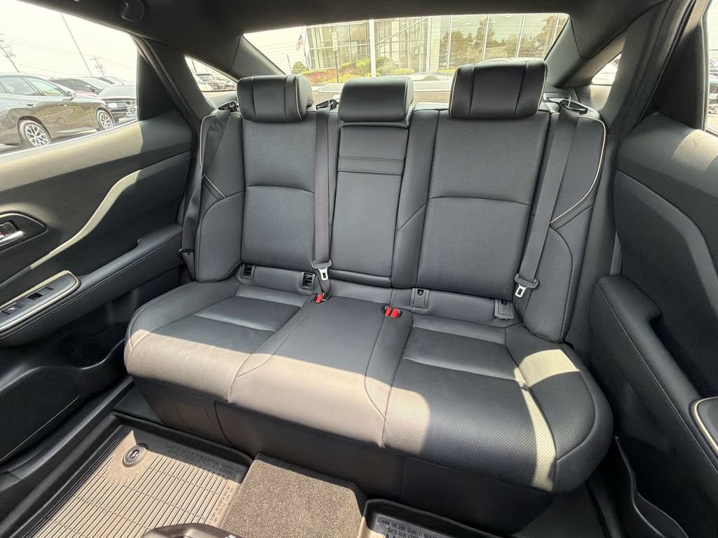 Used 2023 Toyota Crown Platinum AWD/4WD image 21