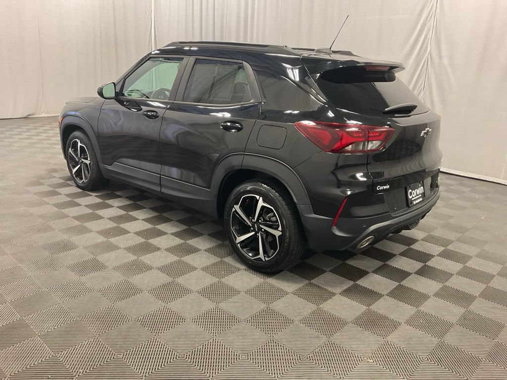 Used 2021 Chevrolet TrailBlazer RS w/ Sun and Liftgate Package FWD image 8