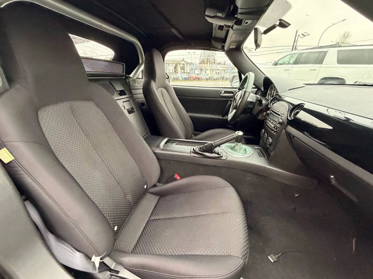 Used 2008 MAZDA MX-5 Miata Touring RWD image 16