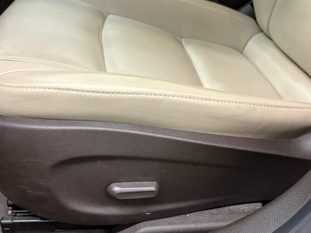 Used 2012 Chevrolet Cruze LT FWD image 11