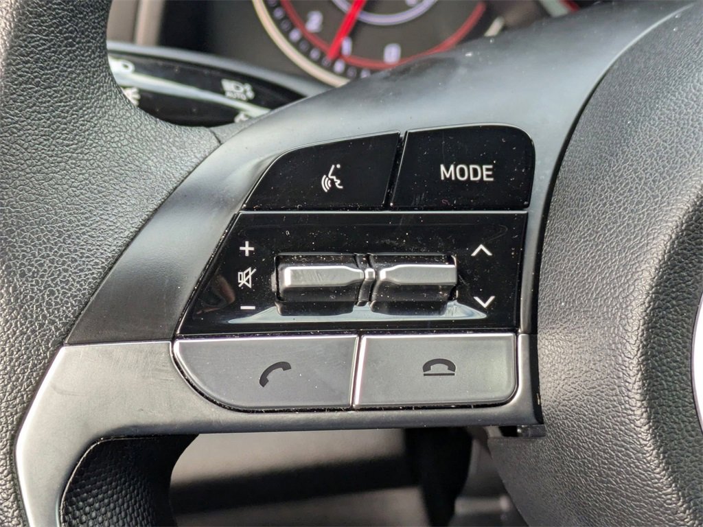 Used 2021 Hyundai Elantra SEL image 14