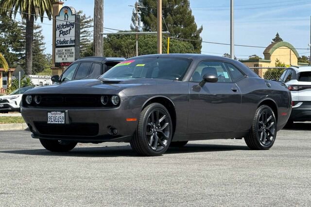 Used 2023 Dodge Challenger SXT w/ Blacktop Package image 8