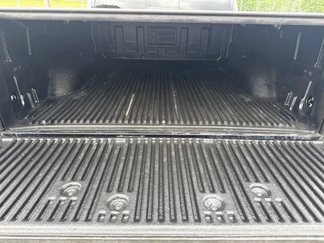 Used 2019 RAM 1500 Classic SLT RWD image 10
