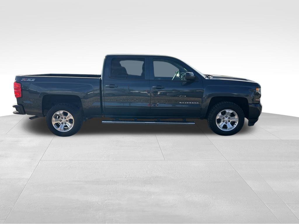 Used 2017 Chevrolet Silverado 1500 LT w/ All Star Edition AWD/4WD image 7