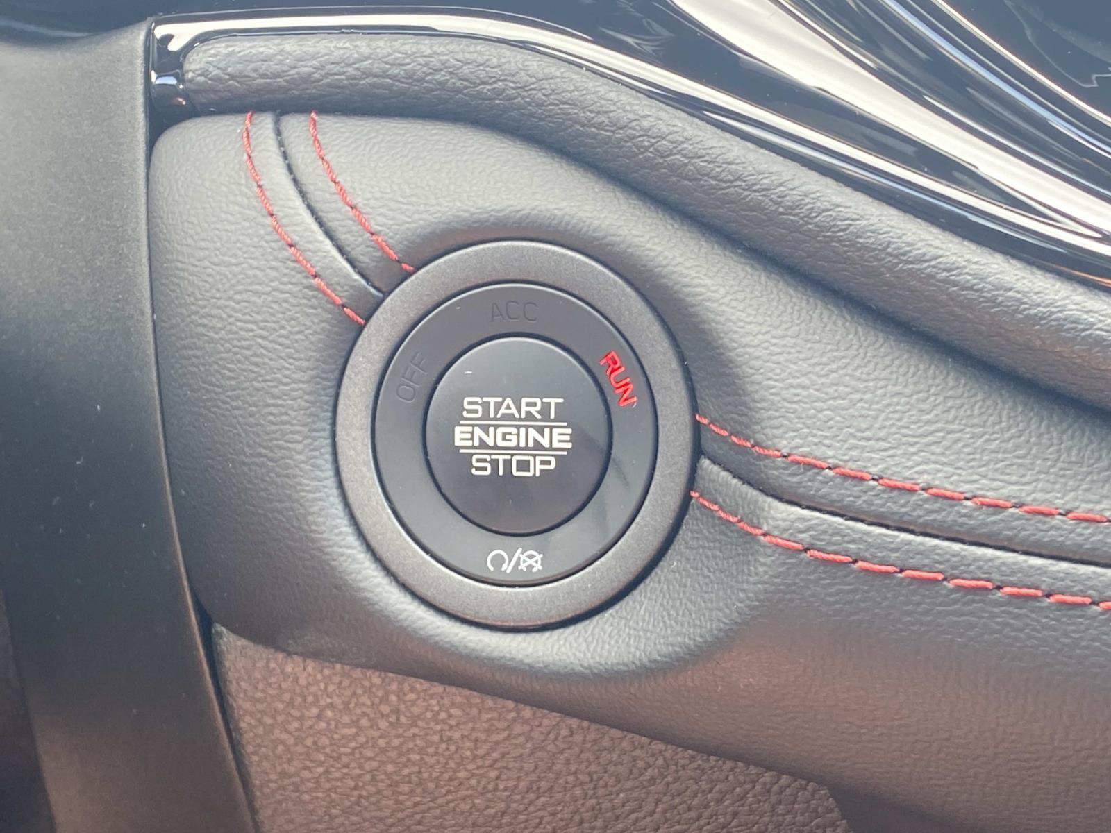 Used 2025 Dodge Durango GT RWD image 33