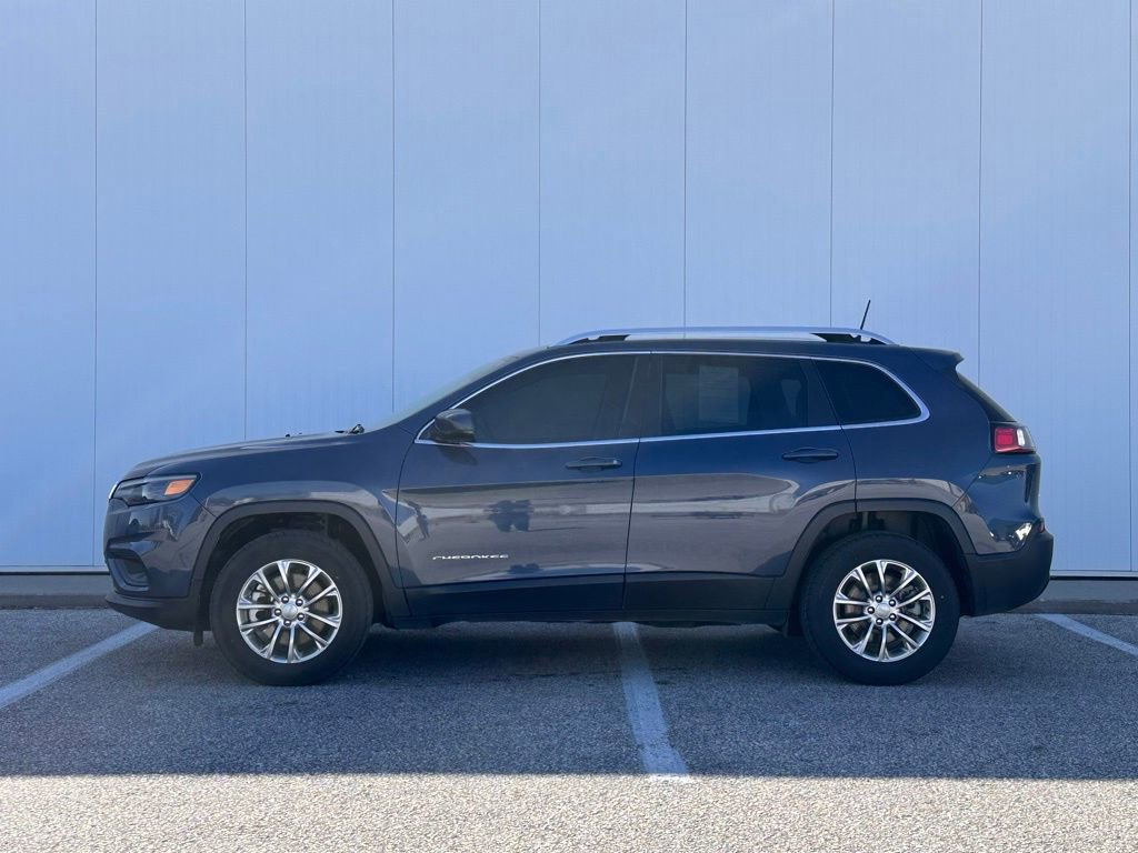 Used 2021 Jeep Cherokee Latitude Plus image 2