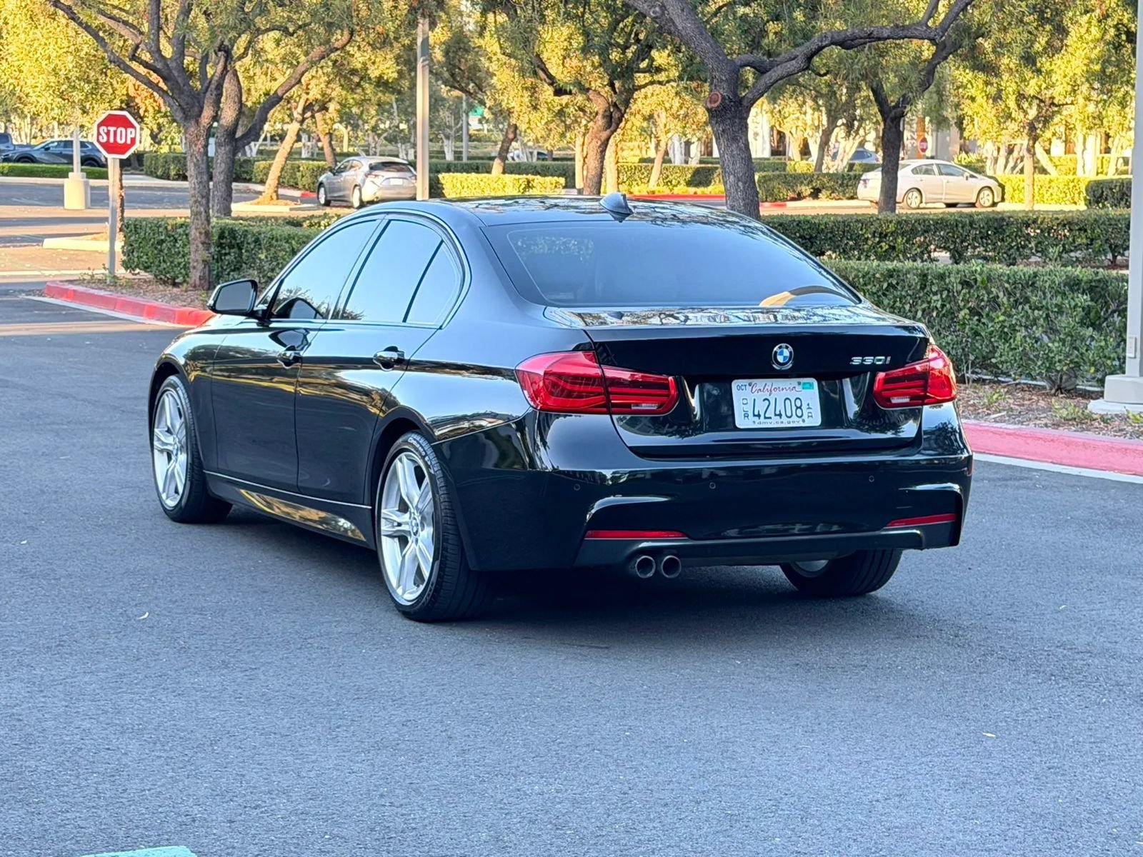 Used 2017 BMW 330i Sedan RWD image 6