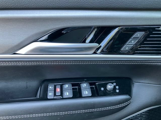 Used 2026 Jeep Grand Wagoneer Limited AWD/4WD image 19