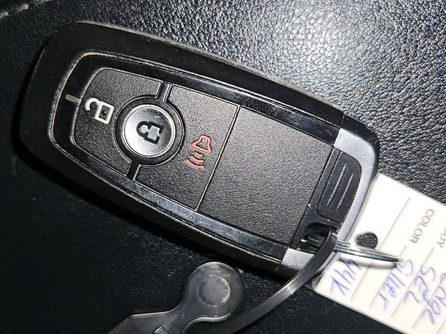 Used 2023 Ford Edge SEL image 50