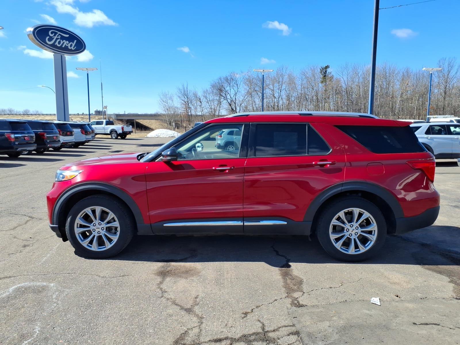 Certified 2020 Ford Explorer Limited AWD/4WD image 2