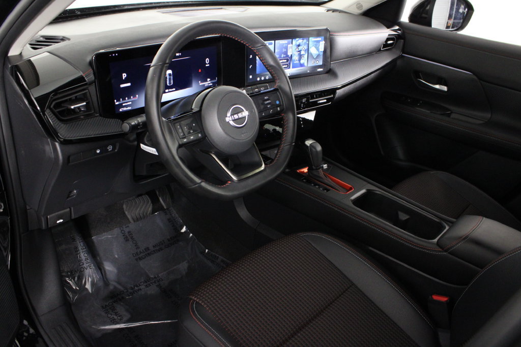 Certified 2026 Nissan Kicks SR FWD image 19
