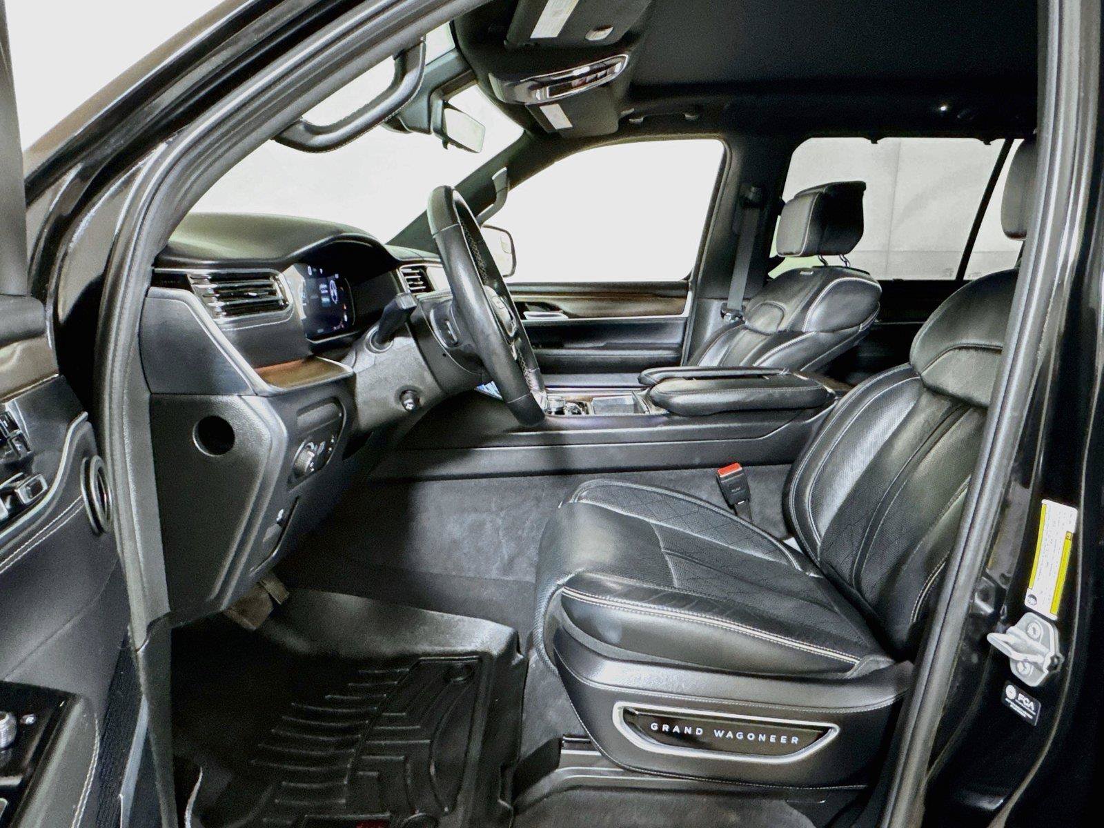 Used 2022 Jeep Grand Wagoneer Series II AWD/4WD image 20