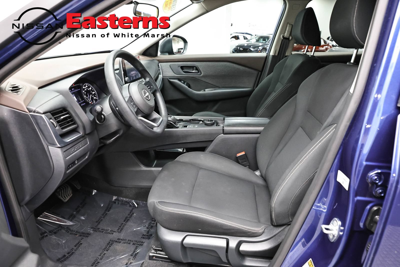 Used 2023 Nissan Rogue S AWD/4WD image 14