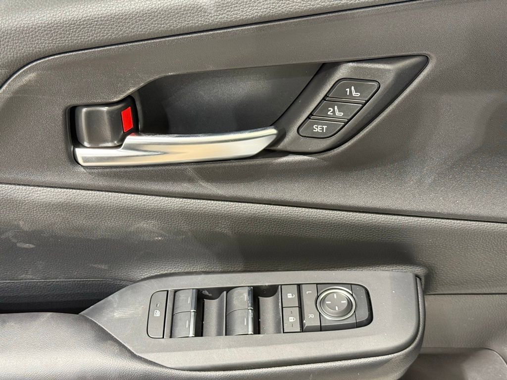 New 2026 Toyota Prius Plug-In Hybrid image 15