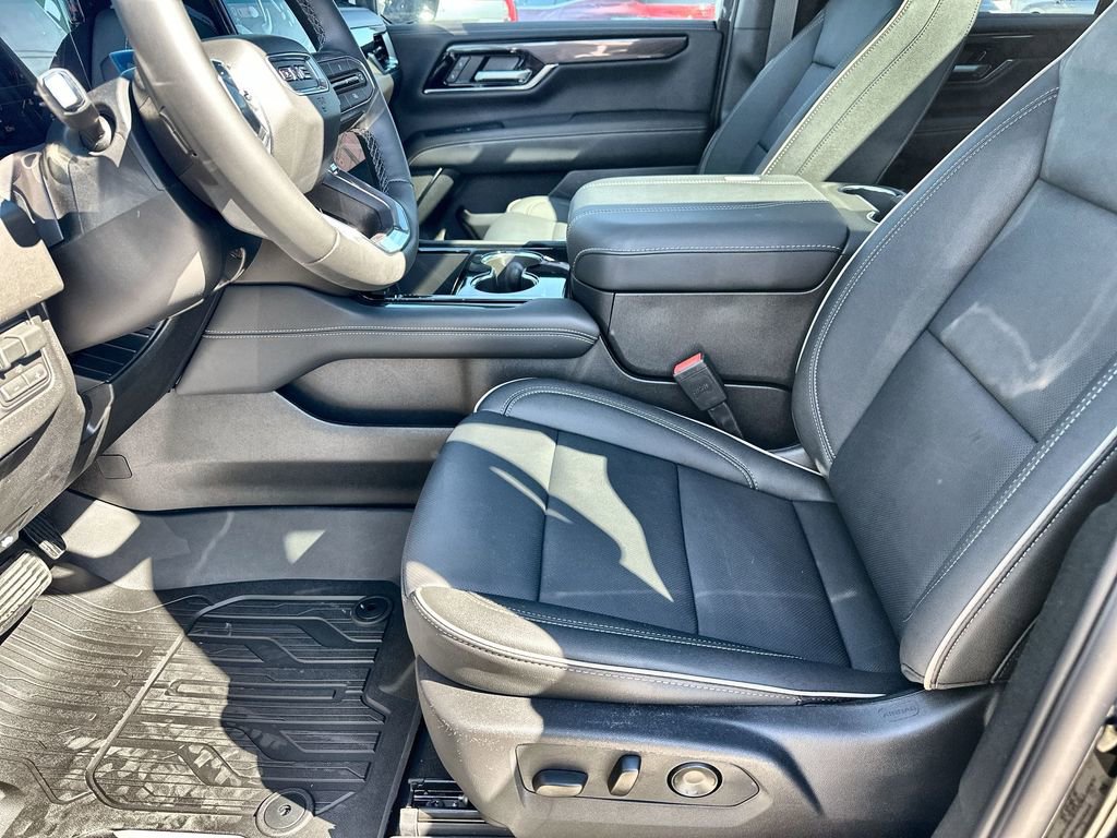 New 2026 GMC Yukon Elevation image 24