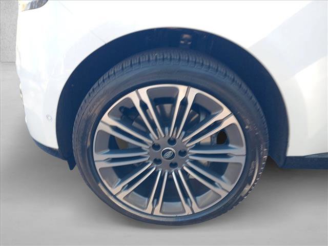 Certified 2023 Land Rover Range Rover SE image 10