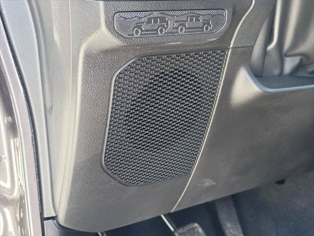 Certified 2025 Jeep Wrangler Sport AWD/4WD image 16