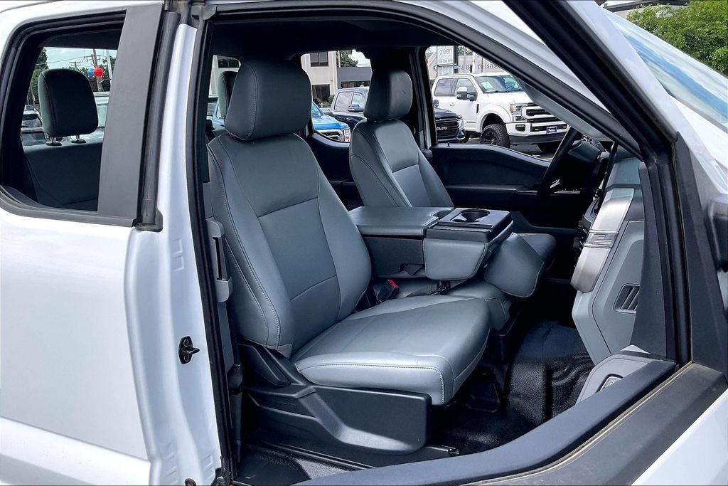 Used 2023 Ford F250 XL w/ XL Off-Road Package AWD/4WD image 6